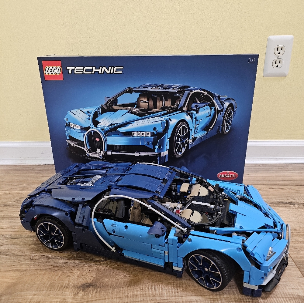 PRICE FIRM! LEGO® Technic™™ 42083 Bugatti Chiron